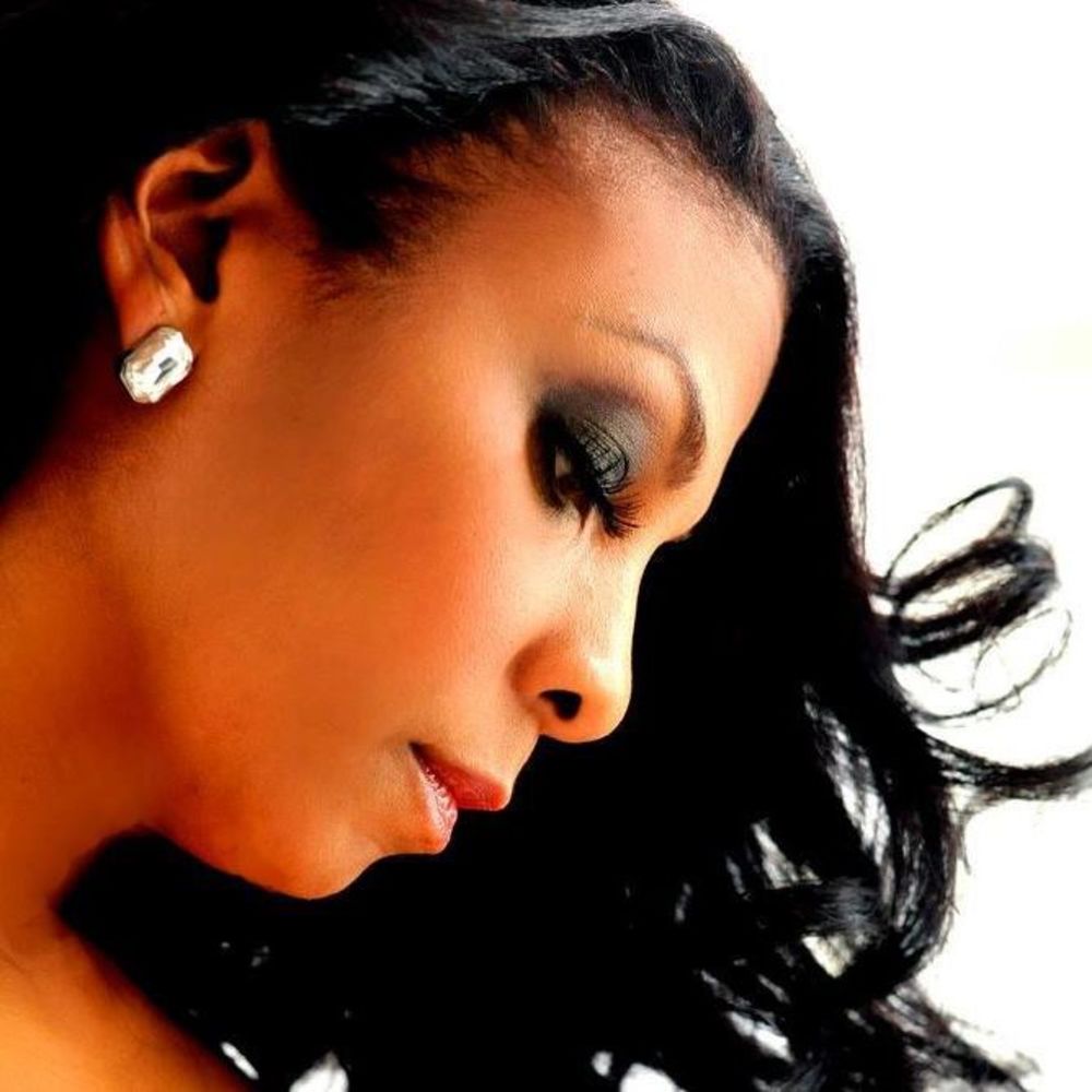 Meet your Posher, Aniela